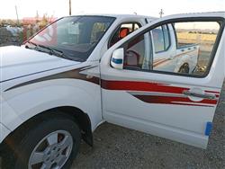 نيسان نافارا